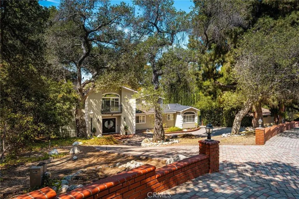 8355 La Sierra, Whittier