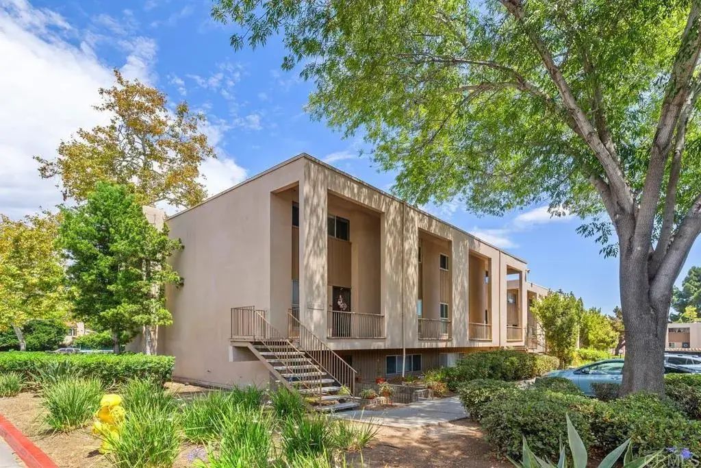 5700 Baltimore Drive 25, La Mesa