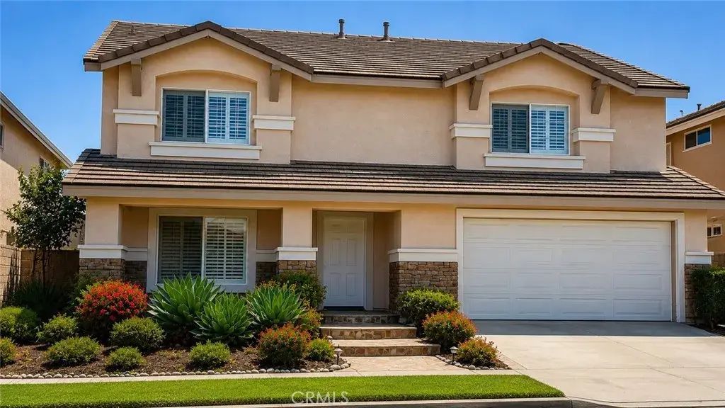 28 Calais, Irvine