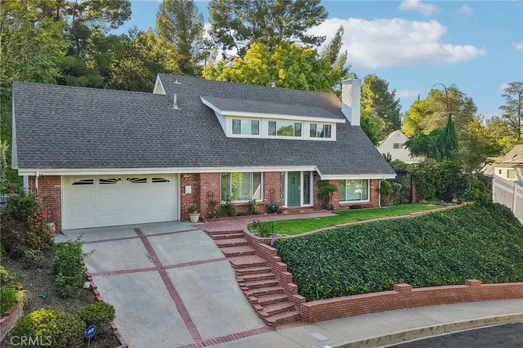 12055 Dresden Place, Granada Hills