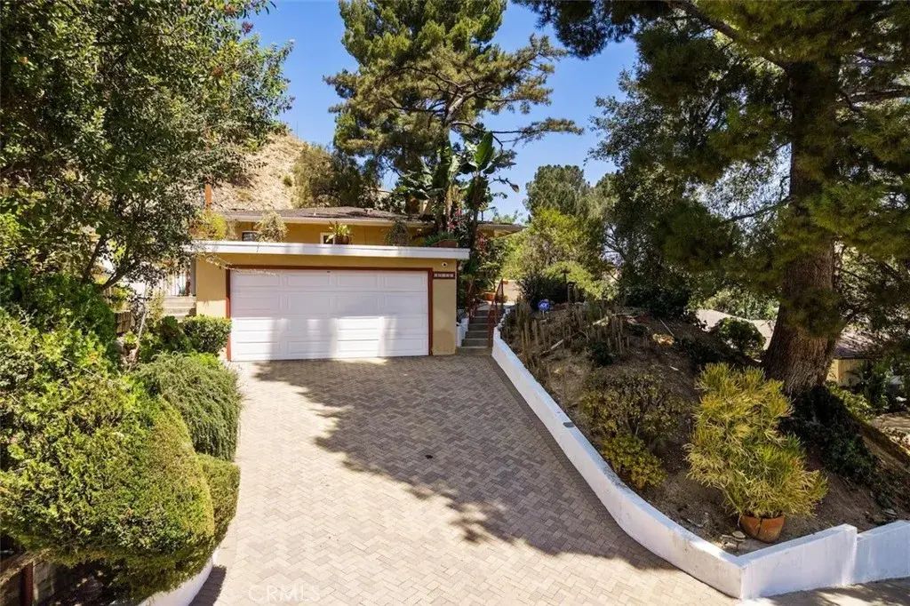 10527 Colebrook Street, Shadow Hills