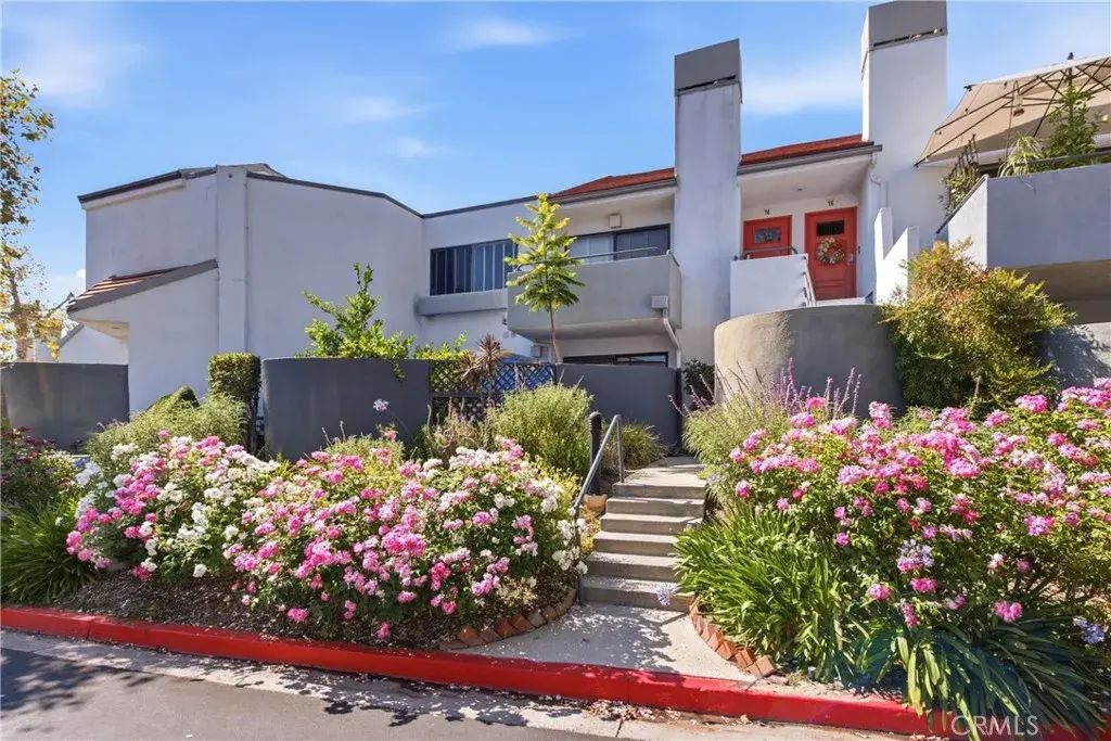 1175 Tivoli 73, Simi Valley