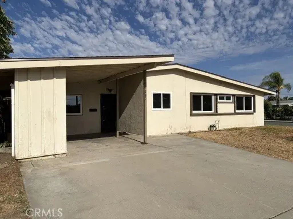 1782 Bainbridge, Pomona