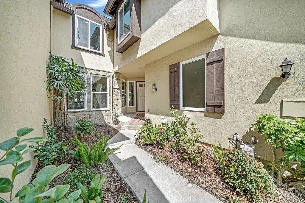 6082 Eaglecrest Drive, Huntington Beach