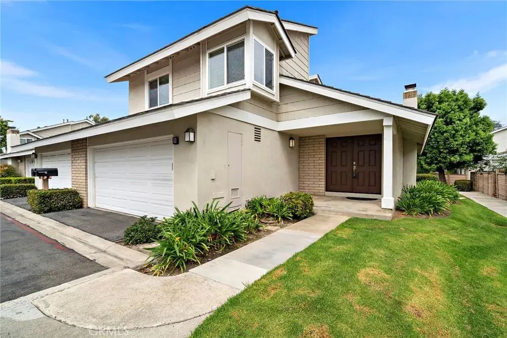21 Cresthaven, Irvine