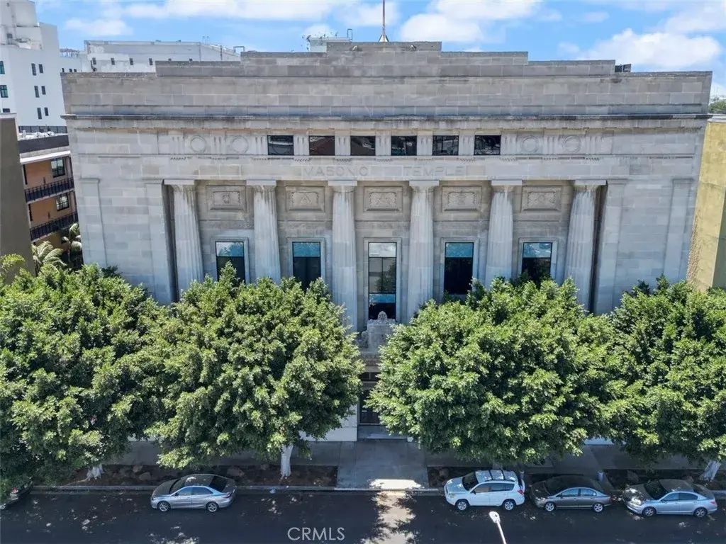 835 Locust Avenue 317, Long Beach