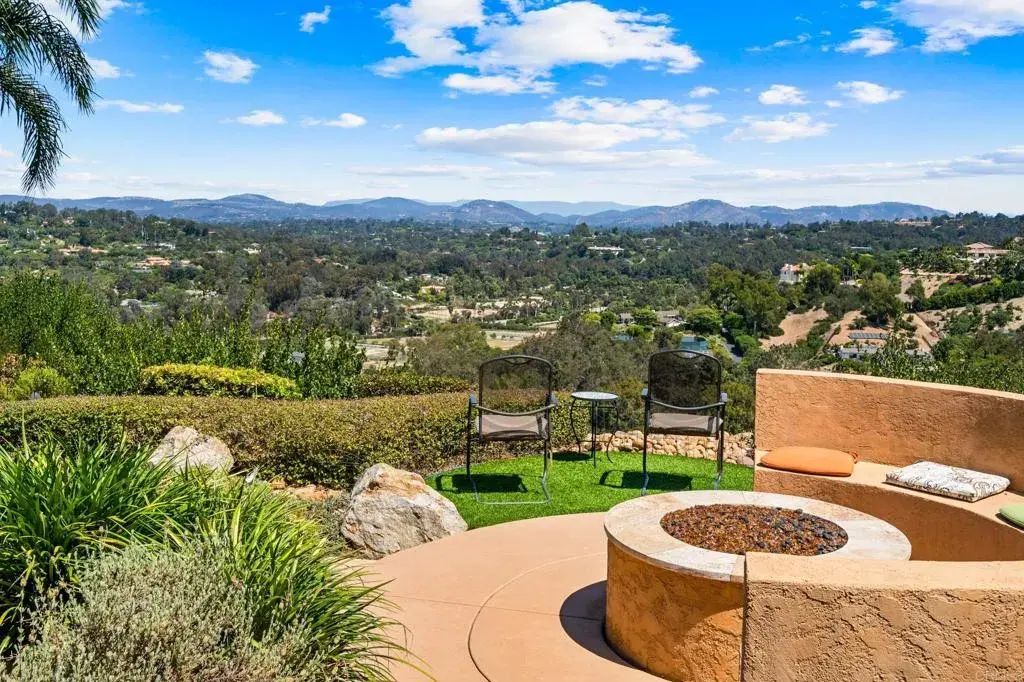 736 San Mario Drive, Solana Beach