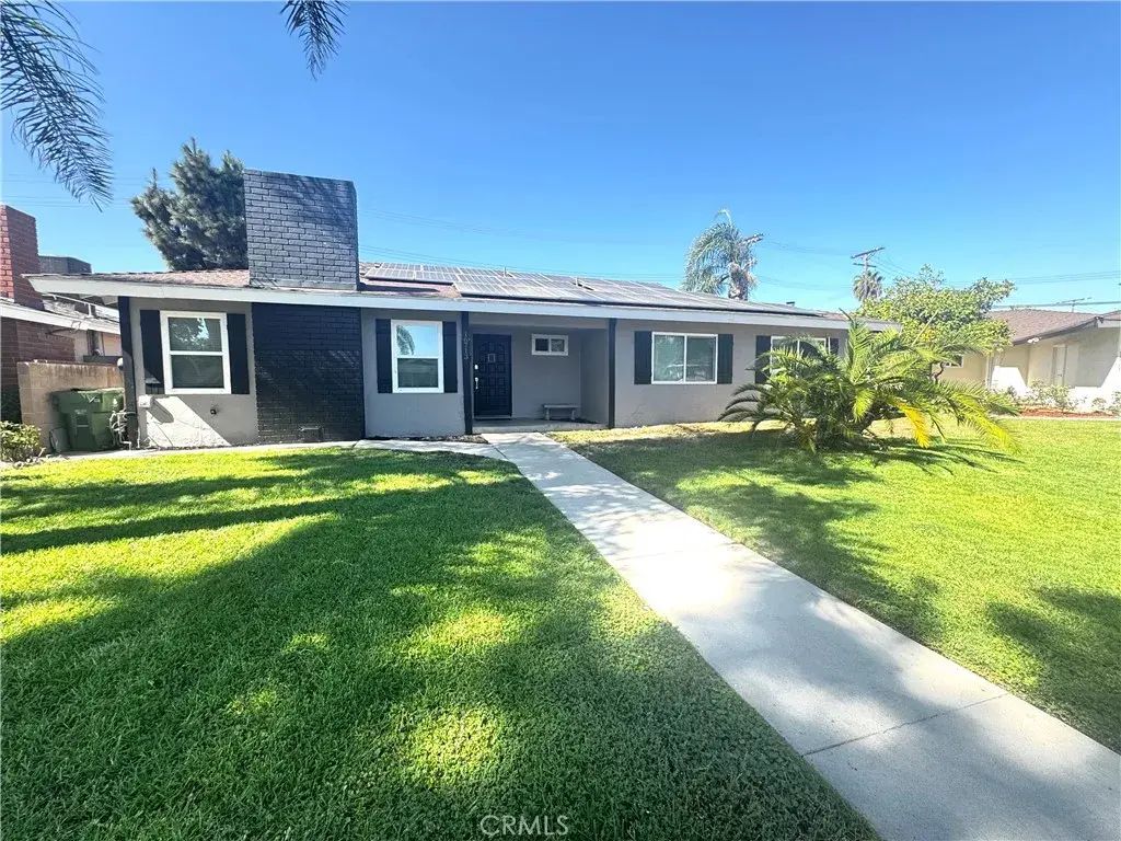 16713 Sunburst Street, North Hills