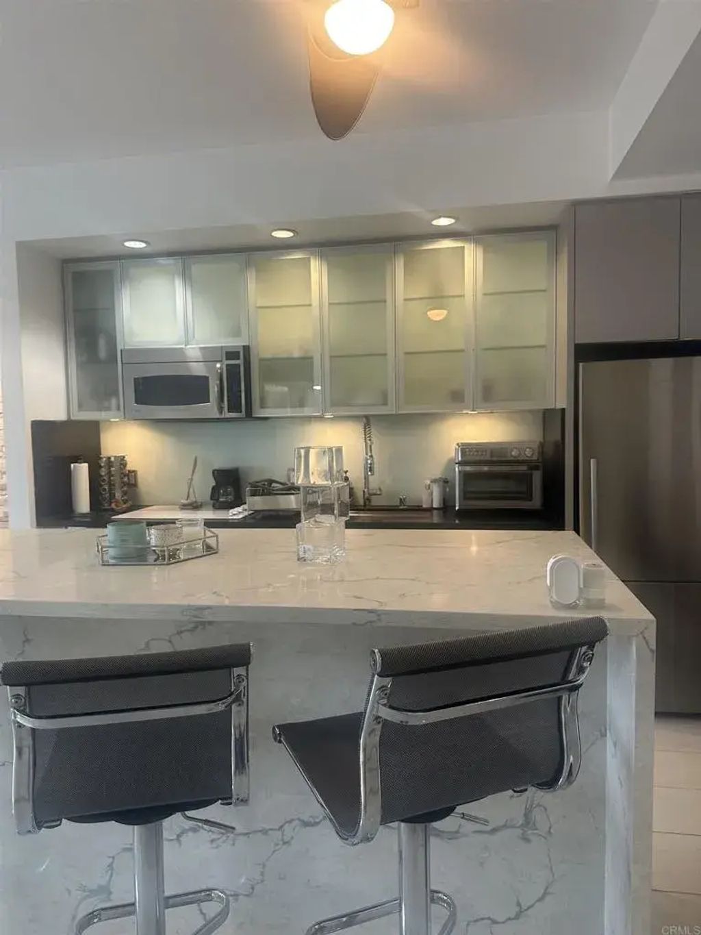 575 6th Avenue 905, 