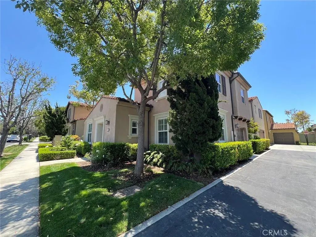 32 Herringbone, Irvine