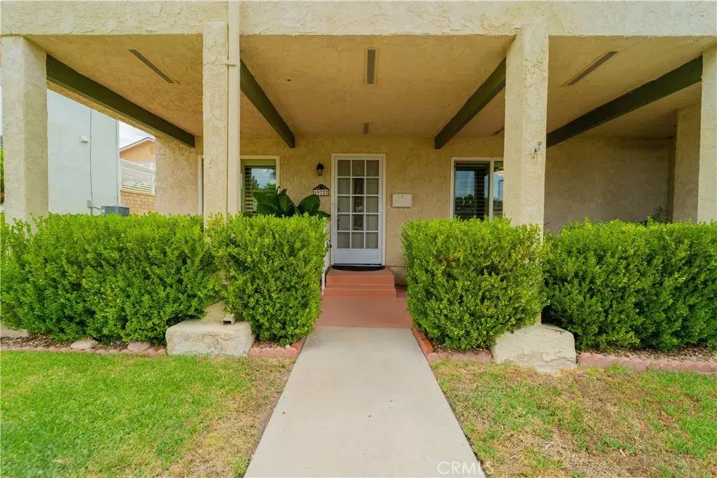 19722 Avenue Of The Oaks, Newhall