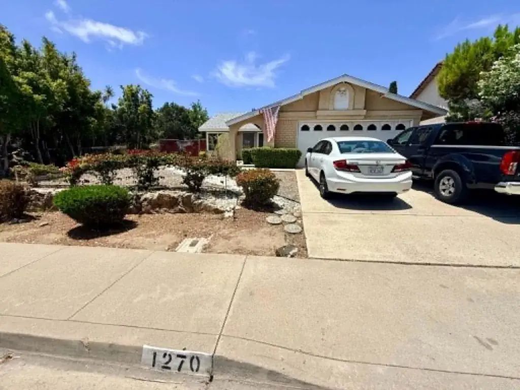 1270 Valencia Pkwy, 