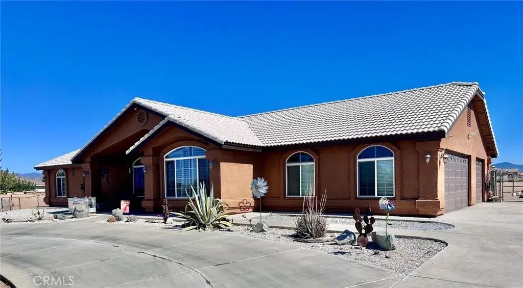 13565 Farmington Street, Oak Hills