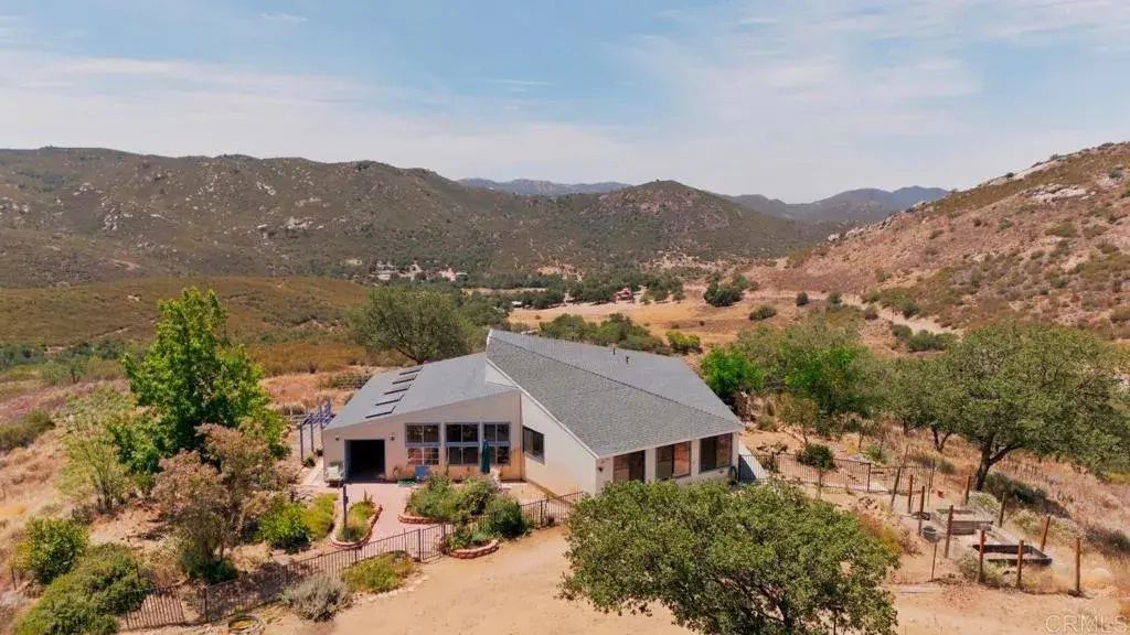 12350 Yucca Road, Descanso
