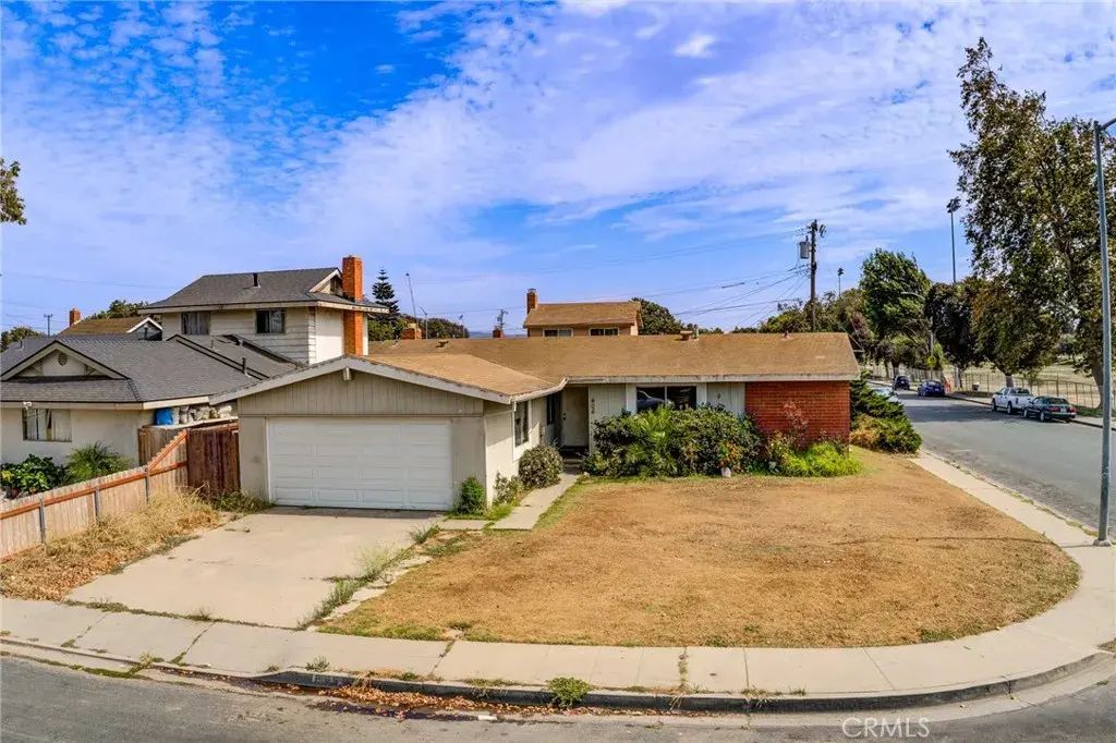 606 W Albert Street, Santa Maria
