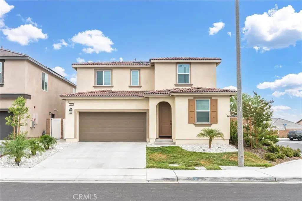 559 Colorado, Rialto