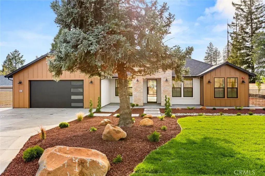 6907 Linry Lane, Paradise