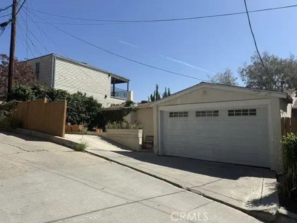 2366 Lyric, Los Angeles