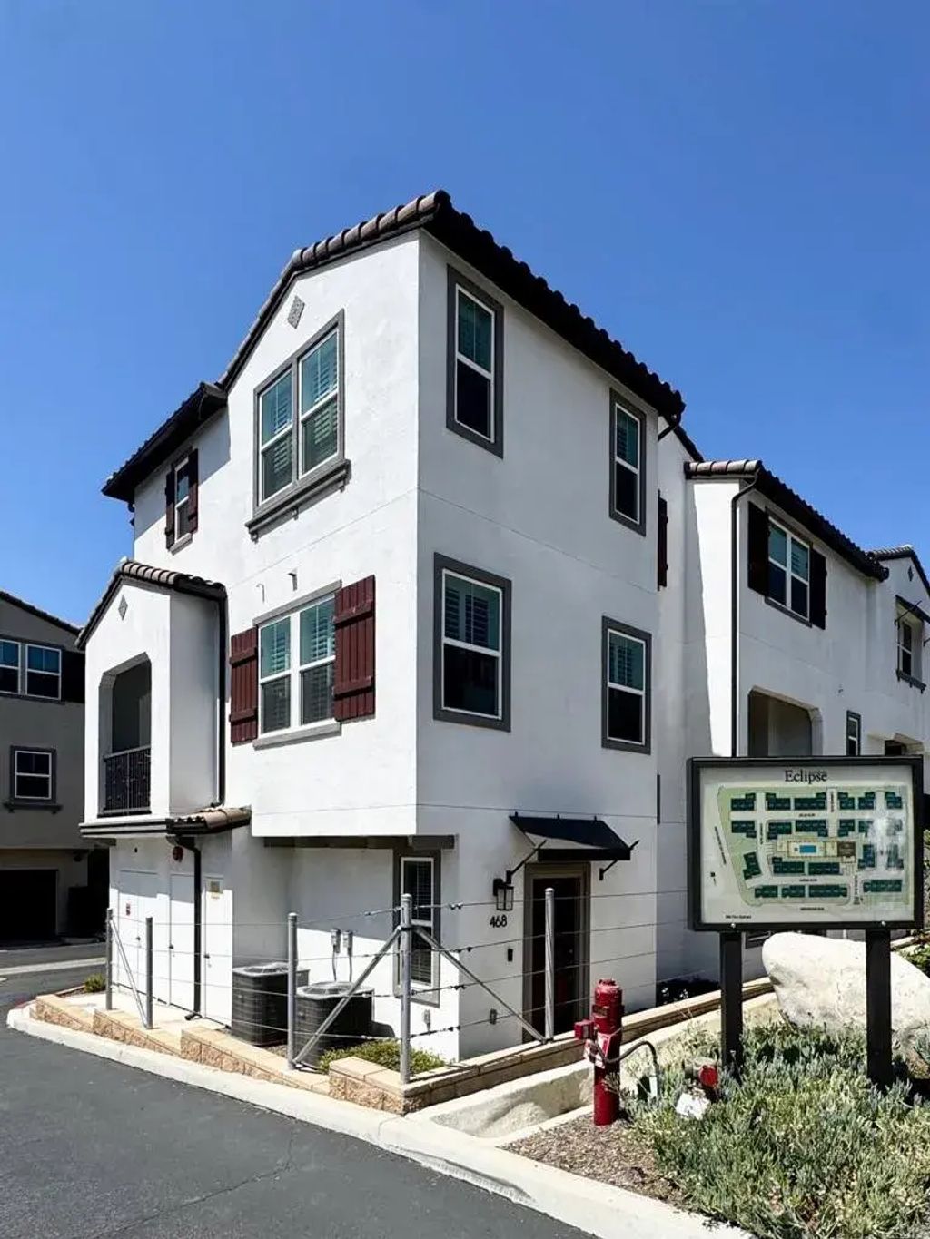 468 Carina Glen, Escondido