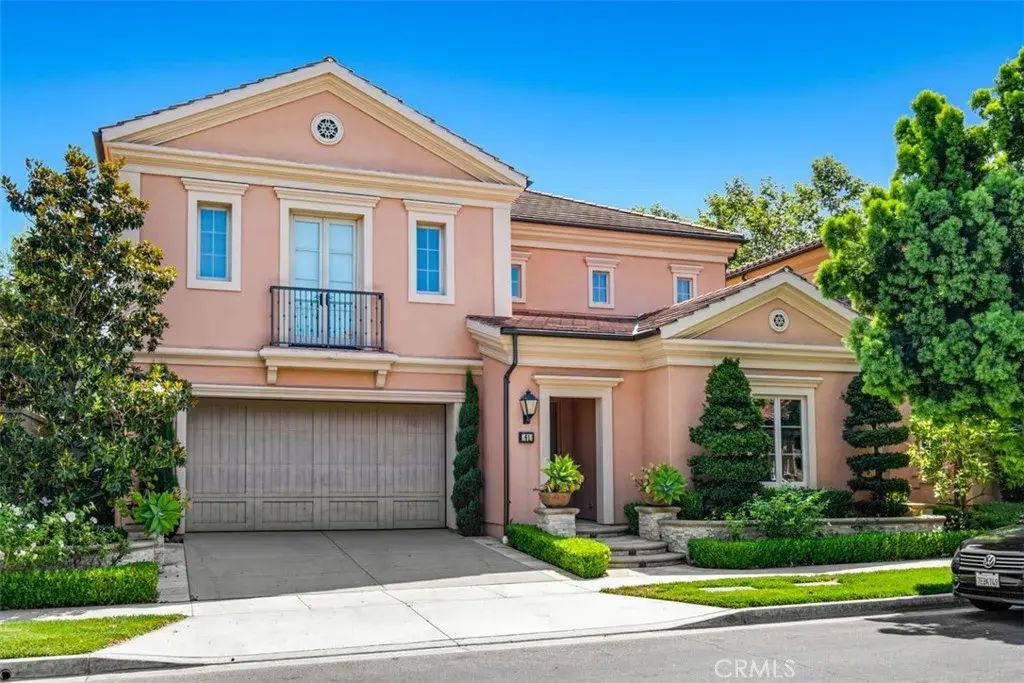 61 Triana, Irvine