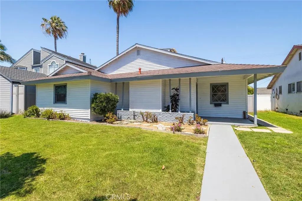 23320 Anza, Torrance