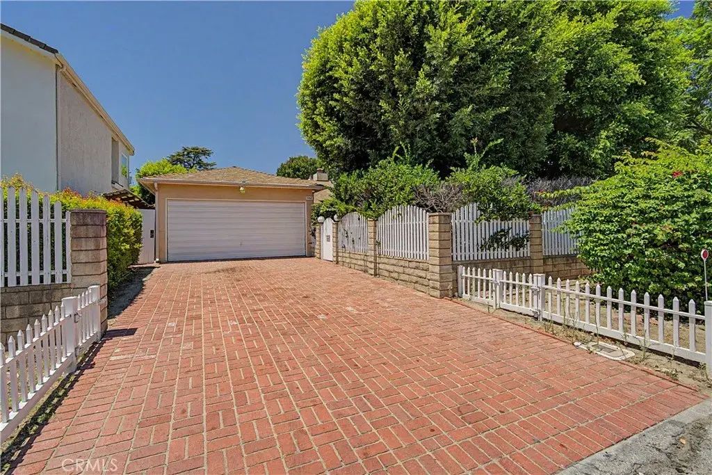 5445 Gentry, Valley Village