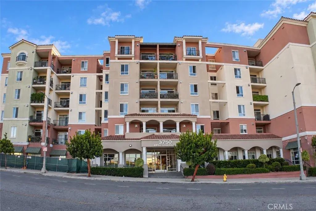 3750 Santa Rosalia Drive 207, Los Angeles