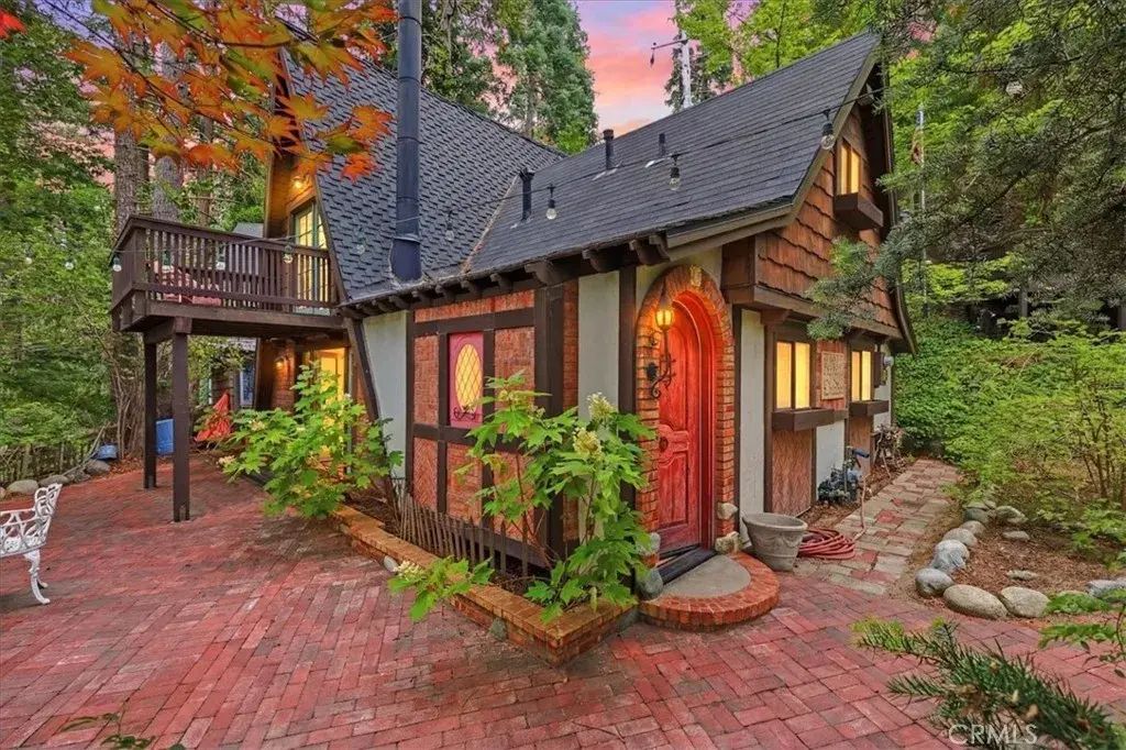 24818 Felsen Drive, Crestline