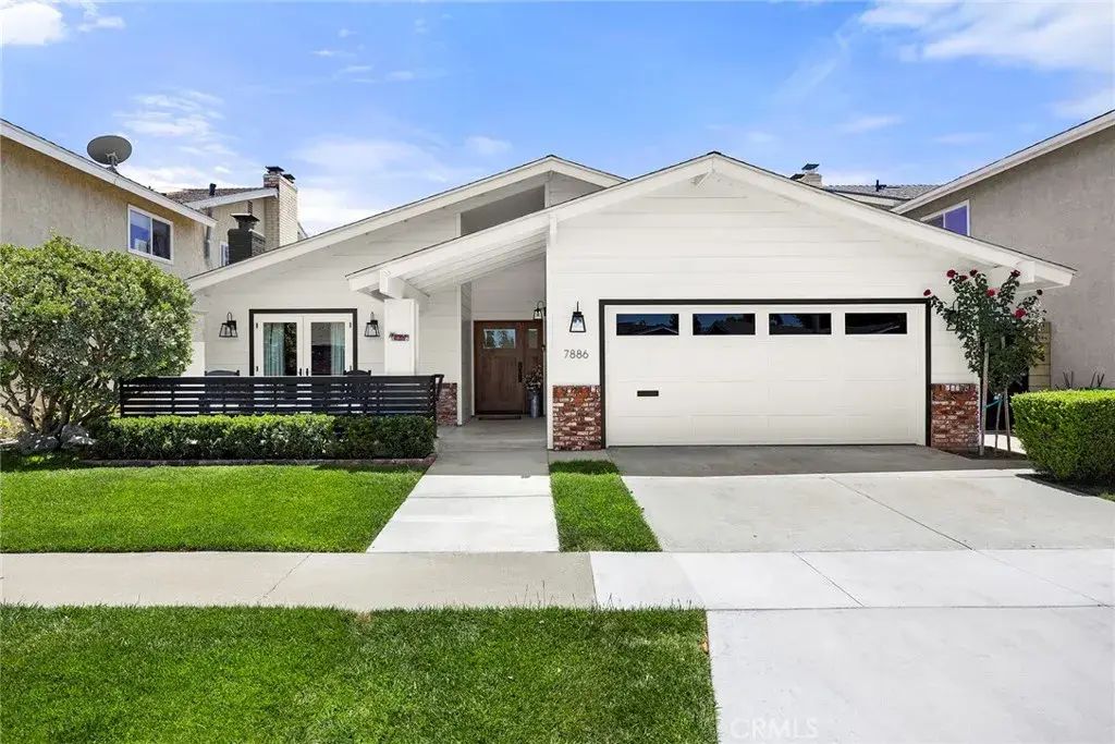 7886 E Cramer St, Long Beach