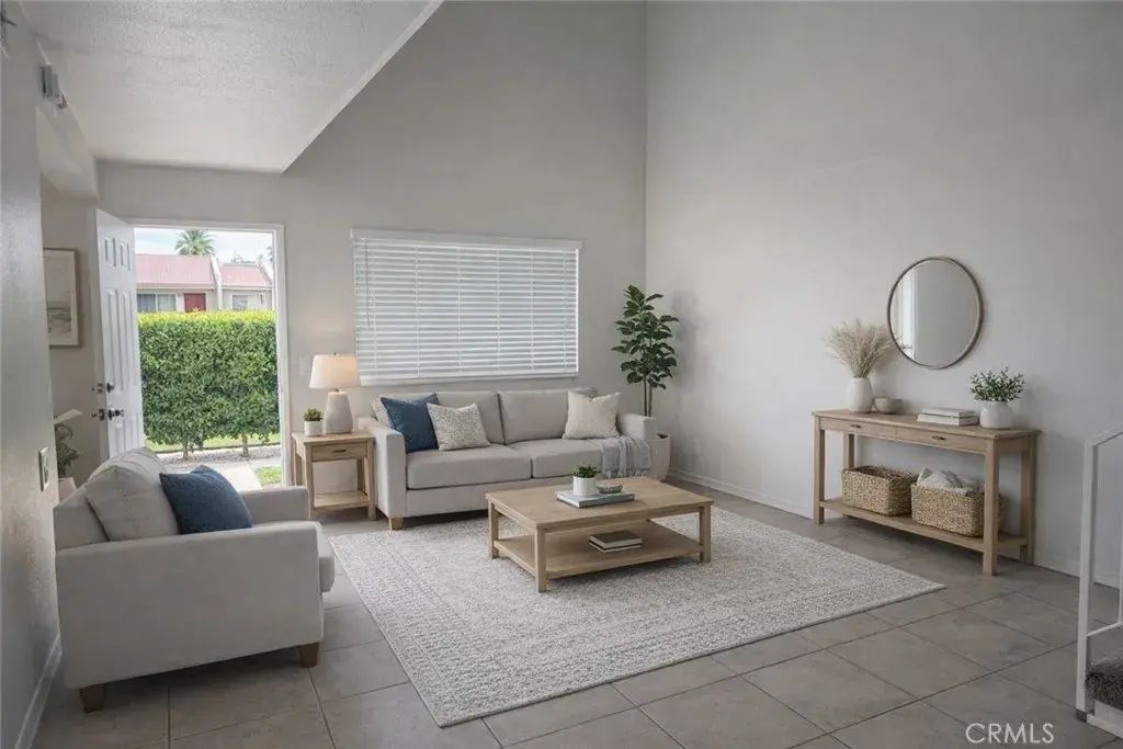 51080 Eisenhower 27, La Quinta