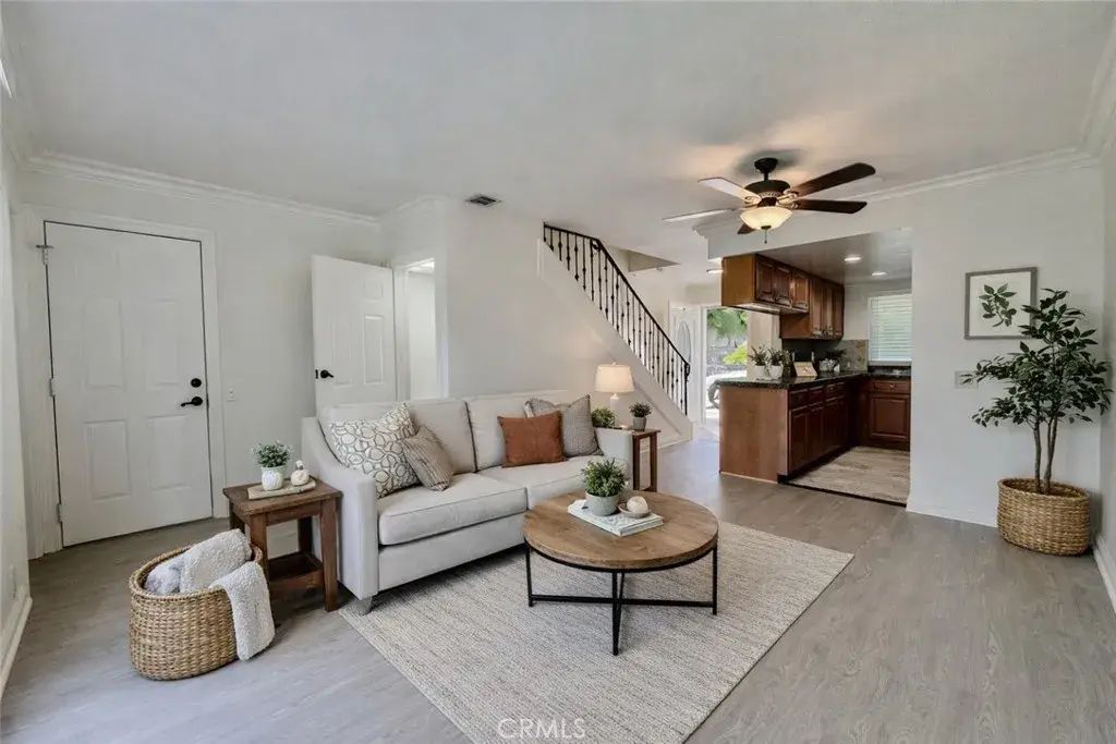 2558 Orange Avenue C, Costa Mesa