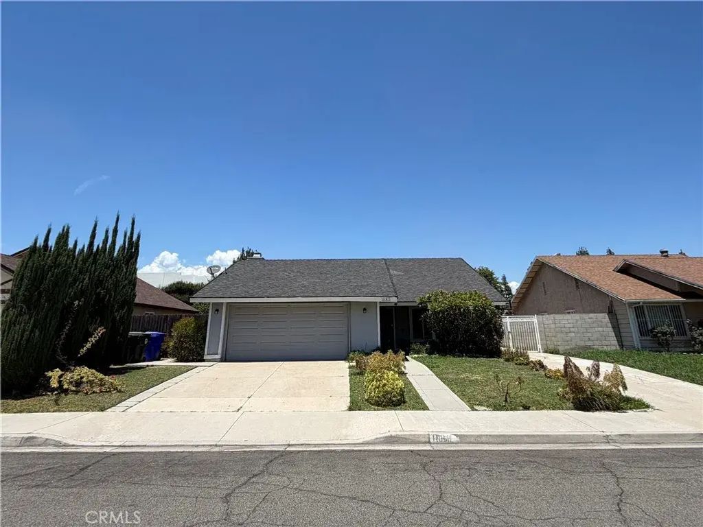 10311 Oak Bark, Jurupa Valley