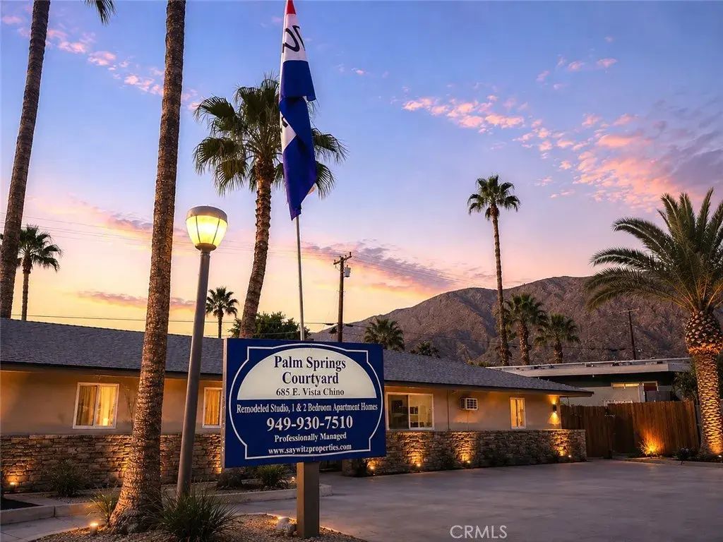 685 E Vista Chino E, Palm Springs