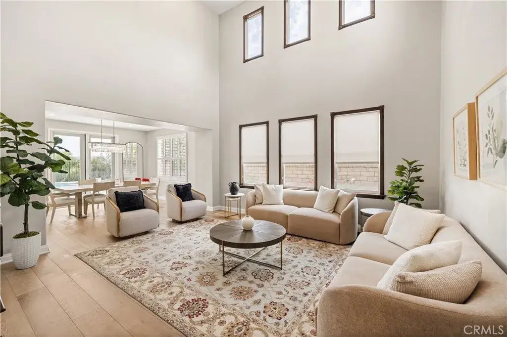 5474 Sunlight, Simi Valley