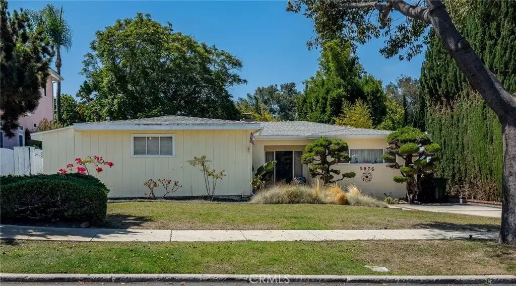5876 W 75th, Los Angeles