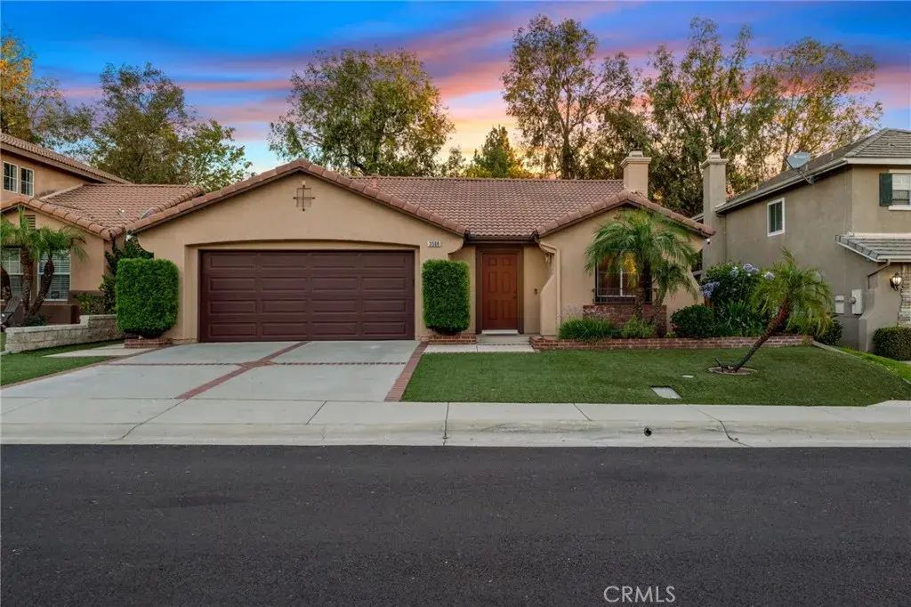 3568 Birchleaf, Corona