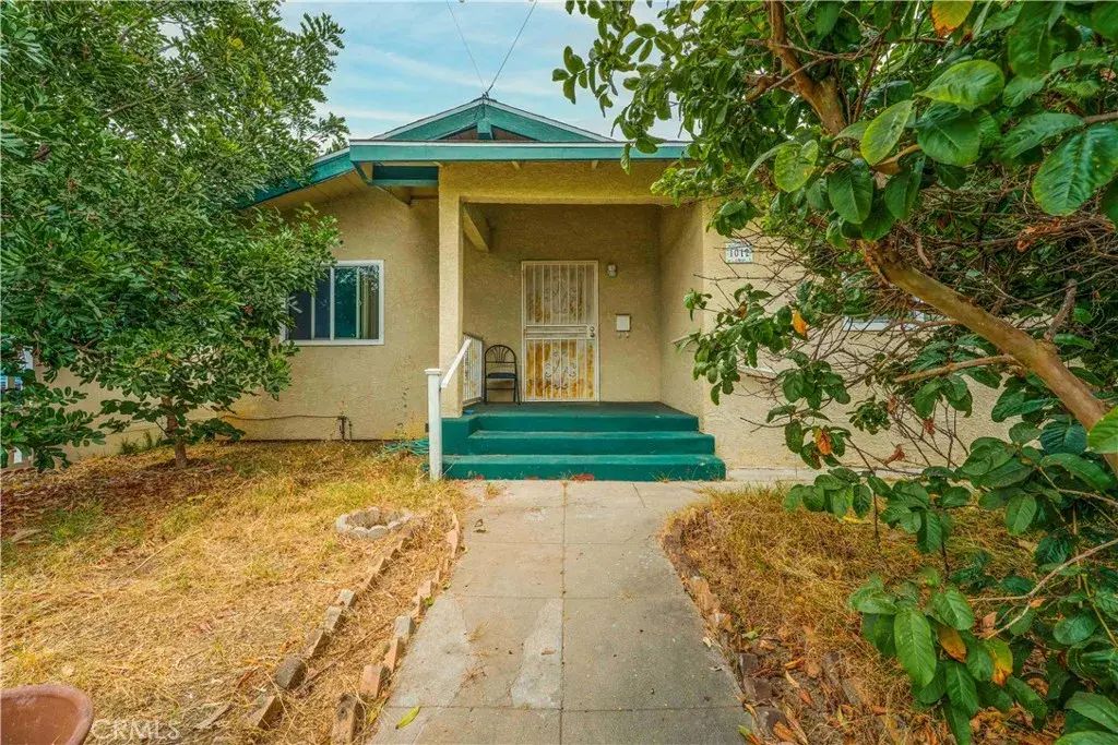 1012 Vina, Long Beach