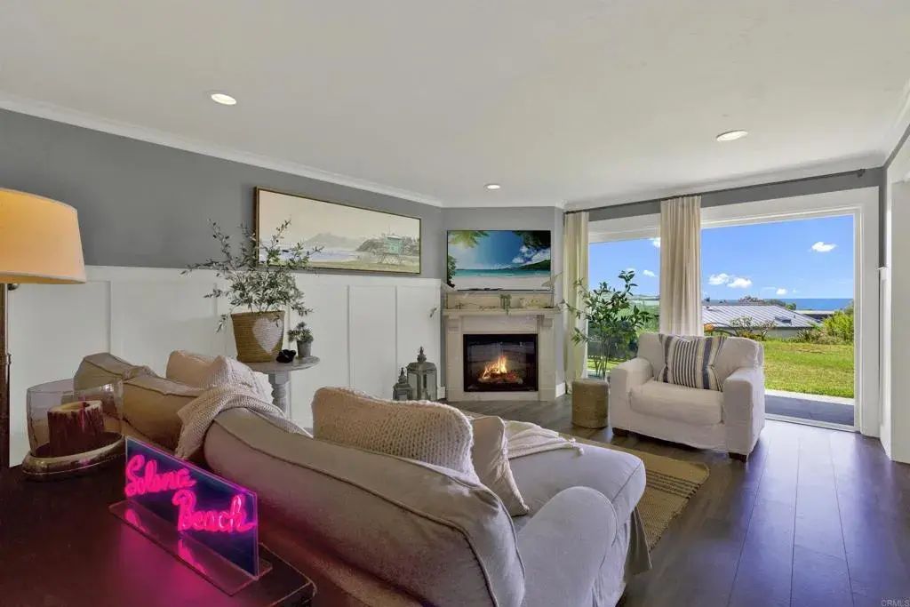 640 W Solana Circle 19, Solana Beach