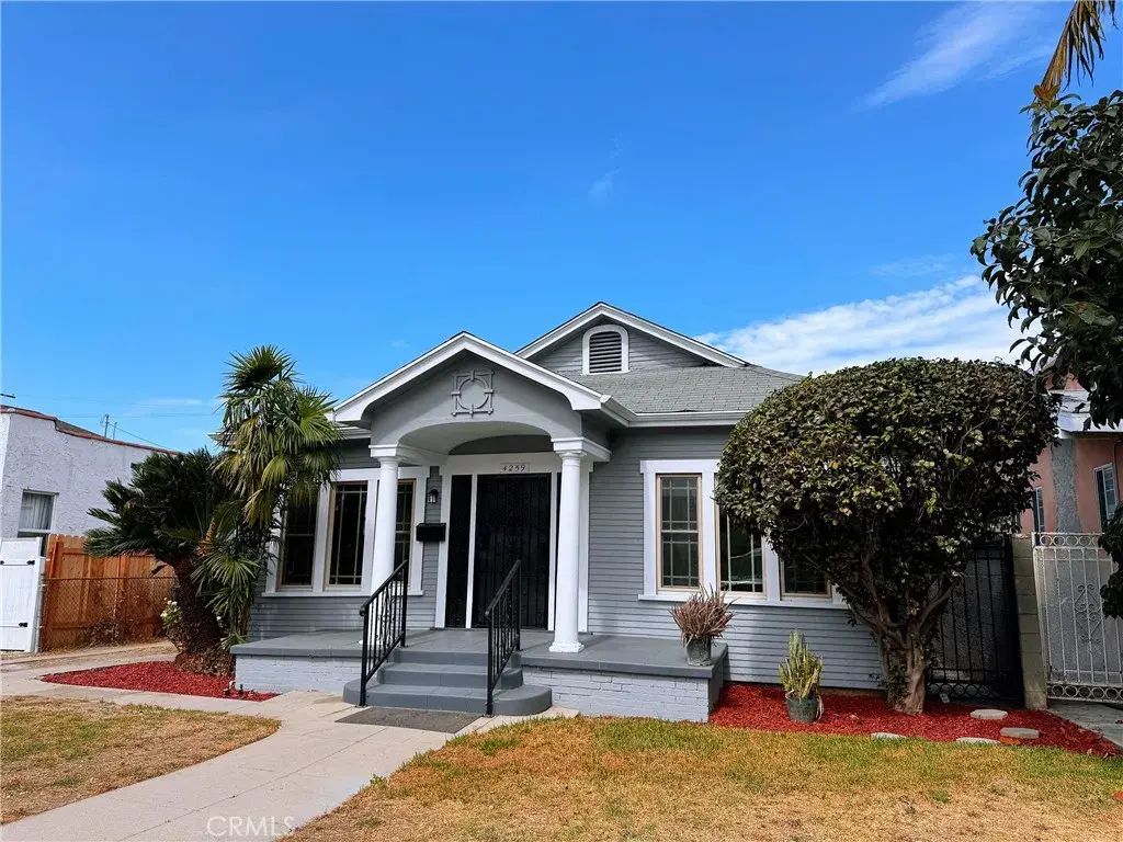 4259 Walton Avenue, Los Angeles