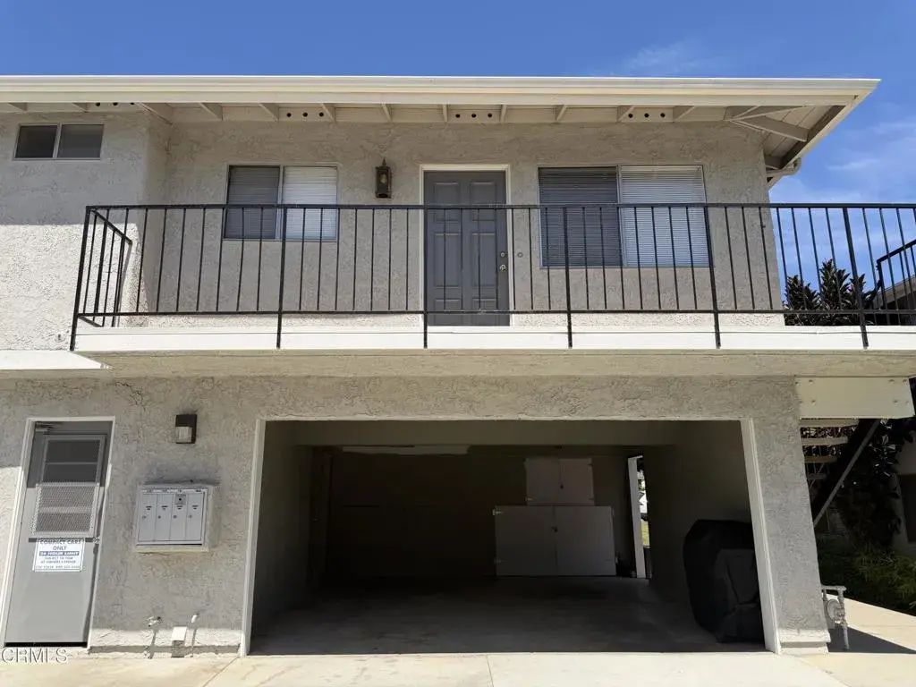 1127 Acadia Place, Ventura