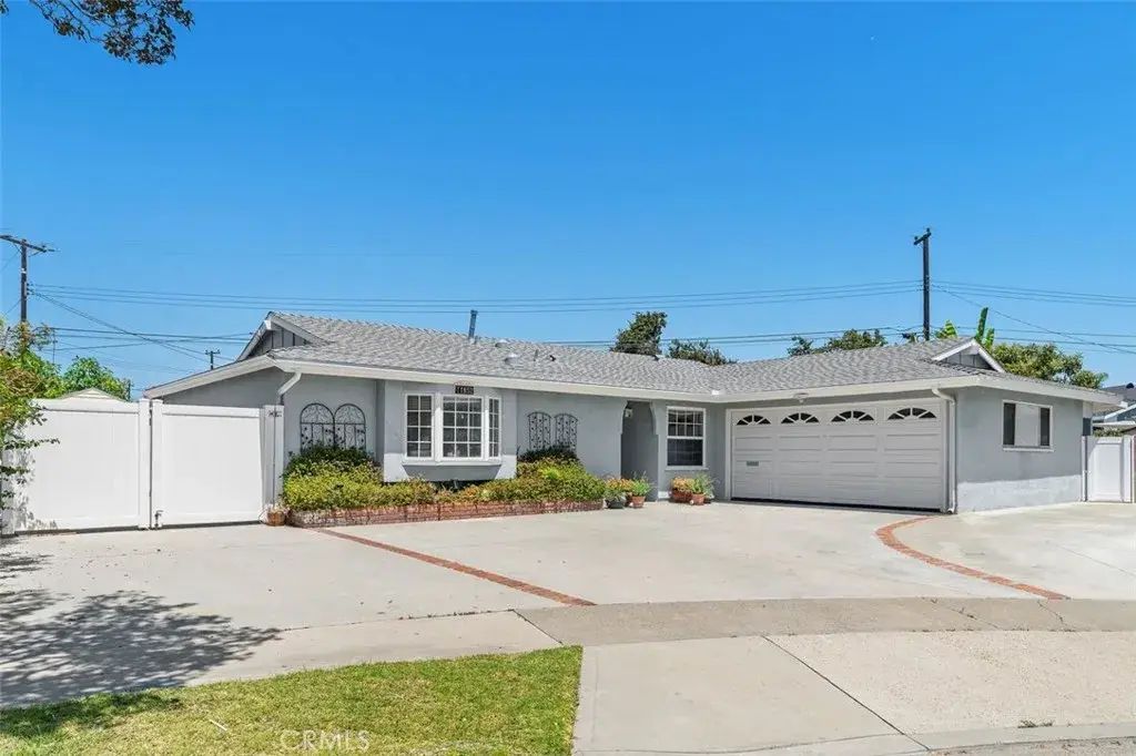11852 Garnet, Garden Grove
