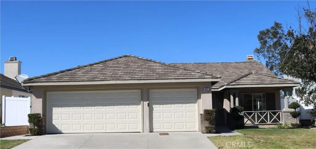 832 Homestead, Corona