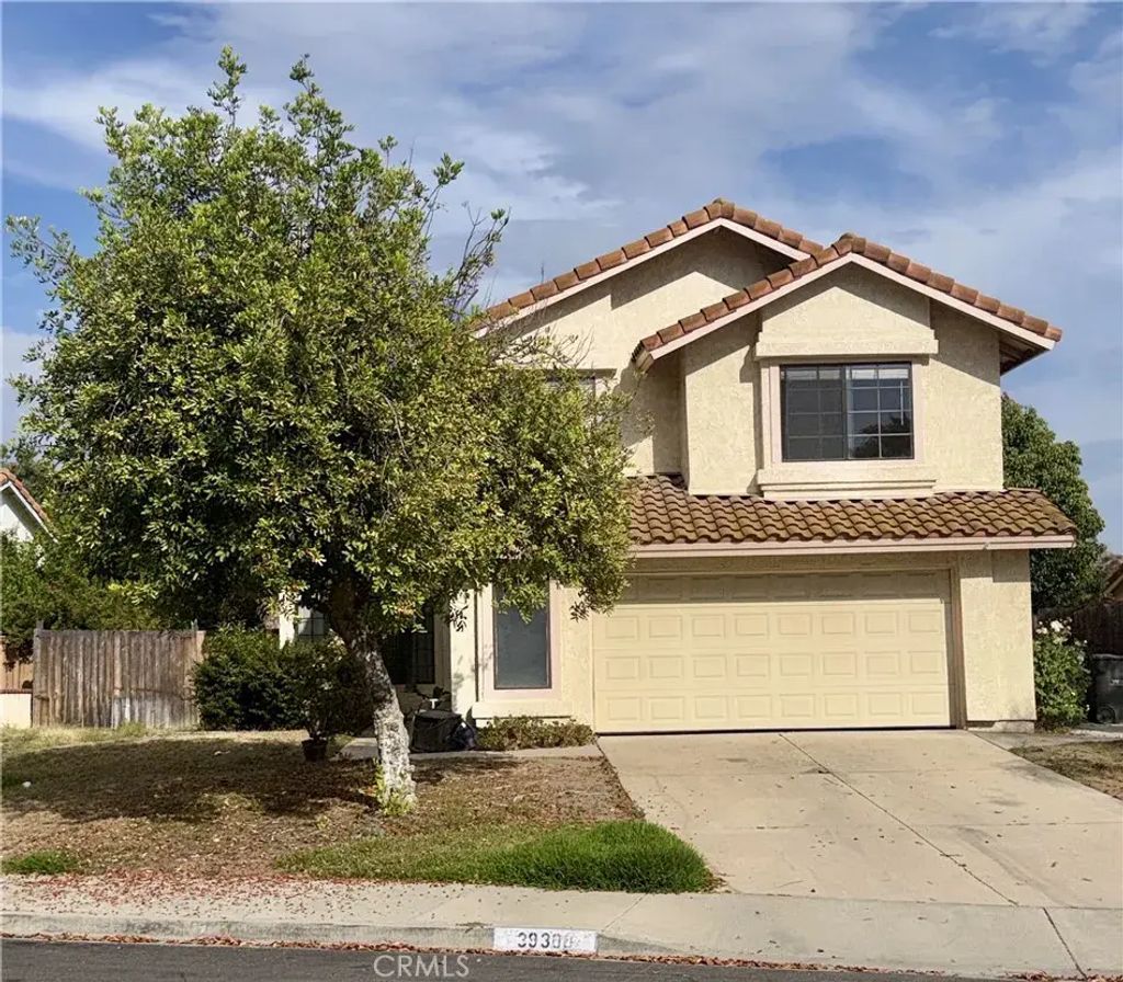 39300 Medina Court, Murrieta