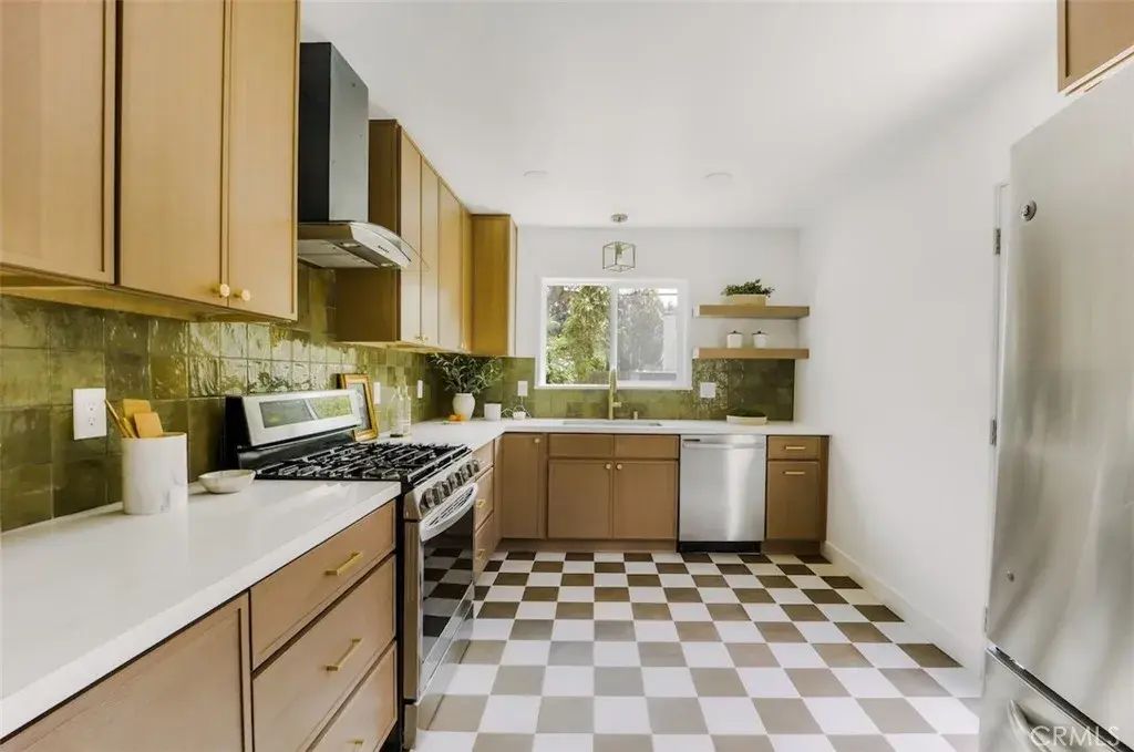 6202 E Wardlow, Long Beach