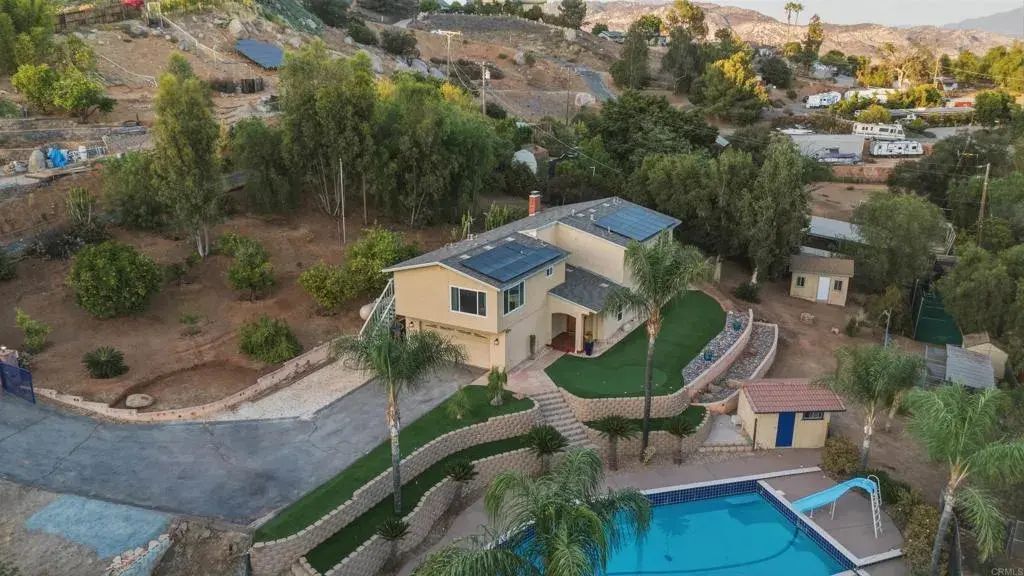 11151 Oak Creek Drive, Lakeside