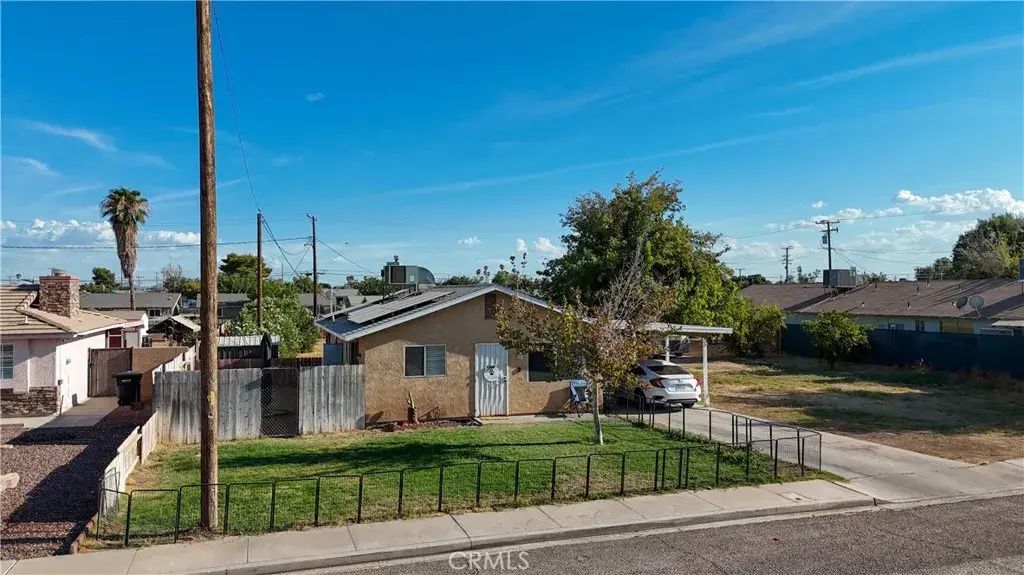 724 E Michigan Avenue, Blythe