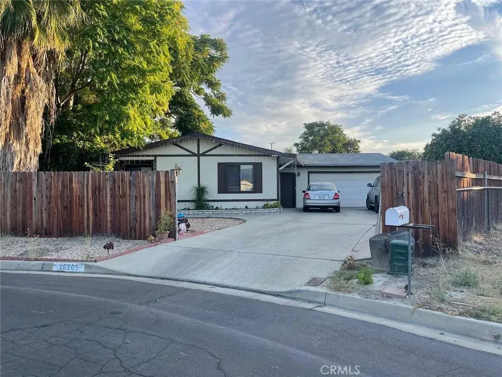 26205 Frazier, Hemet