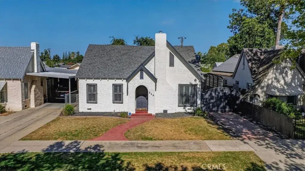 256 N Sierra Vista, Fresno