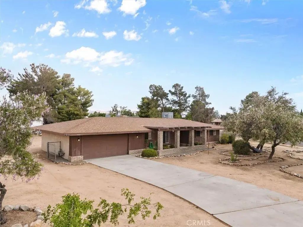 19801 Talihina, Apple Valley
