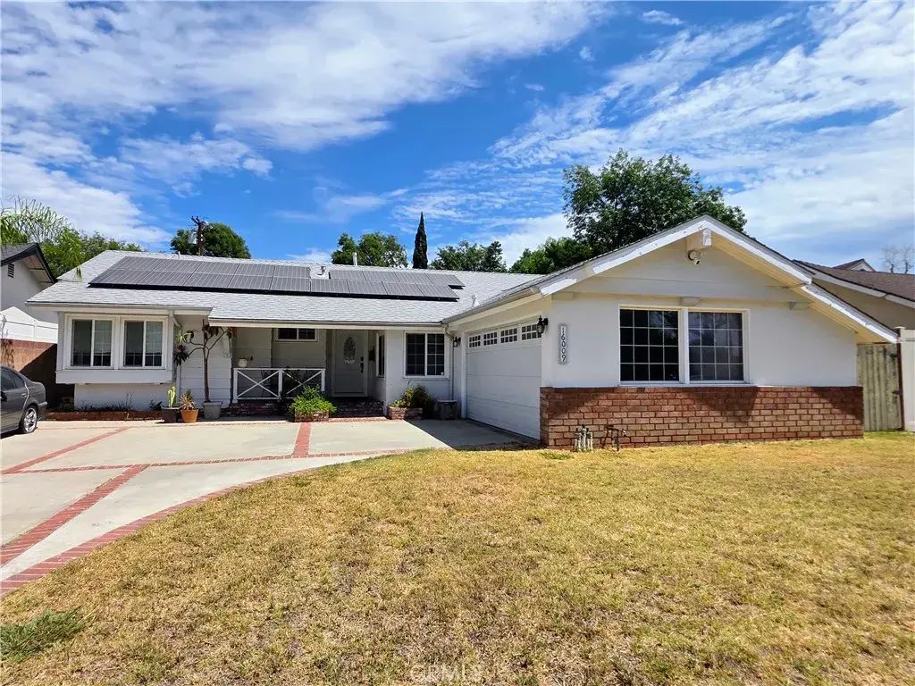 16009 Acre Street, North Hills
